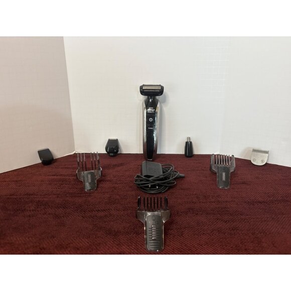Philips Norelco Multigroom series 7000 QG3385 8 in 1 Head to Toe Trimmer - Picture 2 of 4